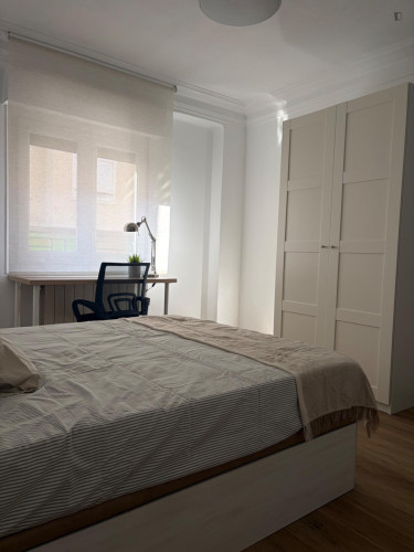 Appealing 4-bedroom apartment near Universidad de Zaragoza