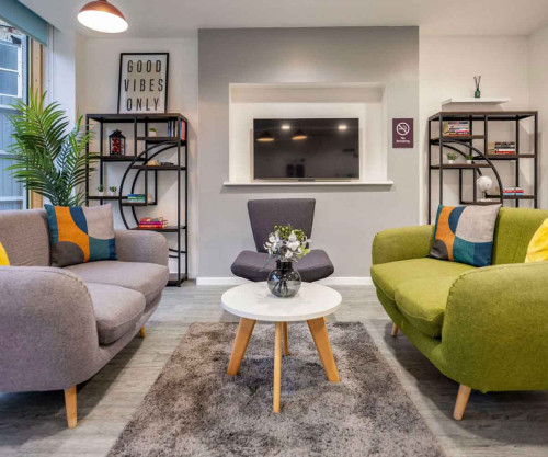 Charles Morton Court - Gallery - 9