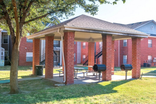 Village Oaks, TSTC Waco Housing - Communal Area