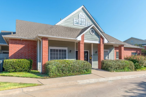 Village Oaks, TSTC Waco Housing  - Gallery -  4