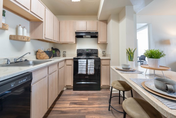  2 Bedroom - 2 Bath Furnished  -  Centennial Court, UTA Housing  - Gallery -  2