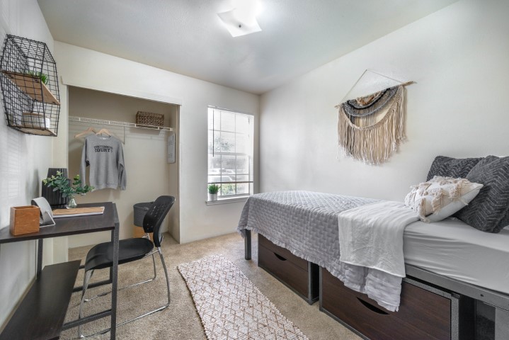 Centennial Court, UTA Housing - Gallery - 29