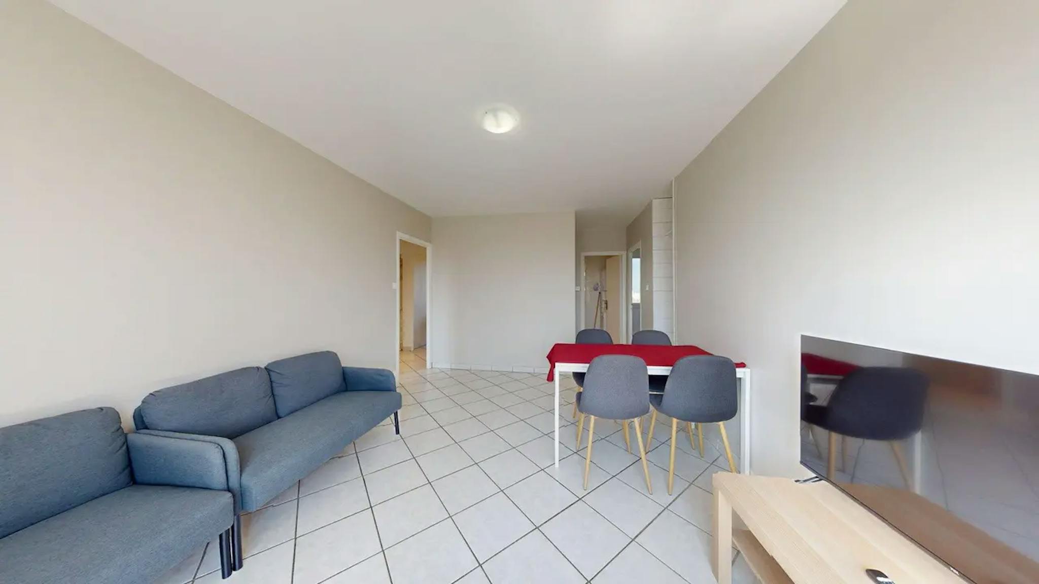 Private Room - 1