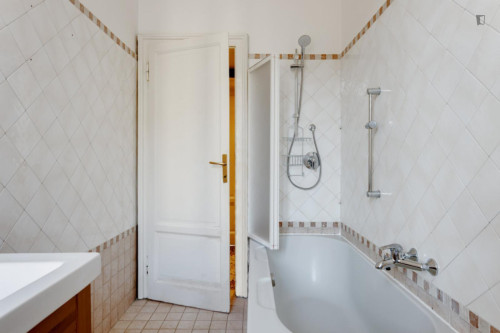 Welcoming double bedroom near the Milan Business School (UIBS) - Gallery - 10