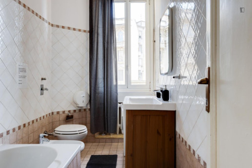 Welcoming double bedroom near the Milan Business School (UIBS) - Gallery - 9