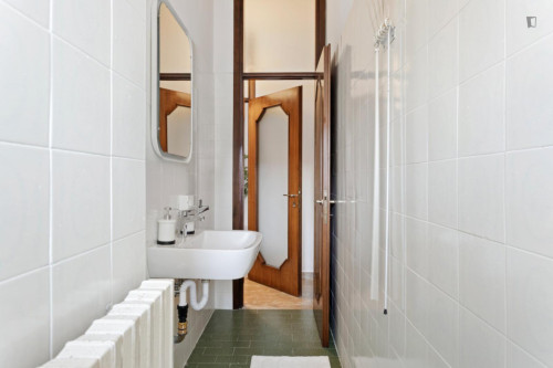 Bright single bedroom in the Lambrate district - Gallery - 10