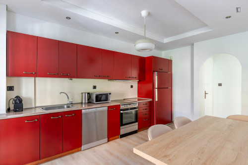 Welcoming 2-bedroom flat in Paleo Faliro