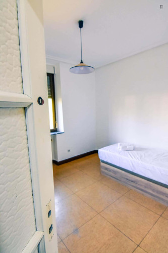 Room for 1700 m² with 36 bedrooms