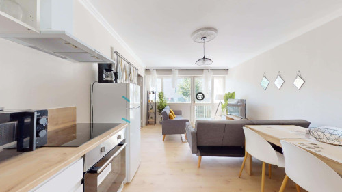 Room in Rue des Banchais, Angers for 79 m² with 3 bedrooms
