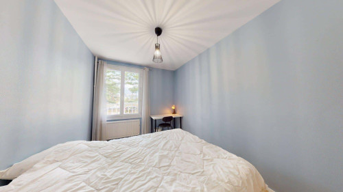 Room in Avenue Washington, Grenoble for 72 m² with 3 bedrooms