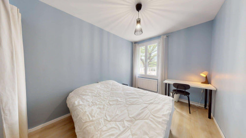 Room in Avenue Washington, Grenoble for 72 m² with 3 bedrooms