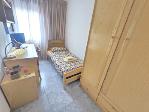 Cozy Room for Rent in a Quiet Neigh