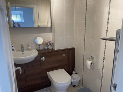 2 bedrooms house to share. - Gallery - 7