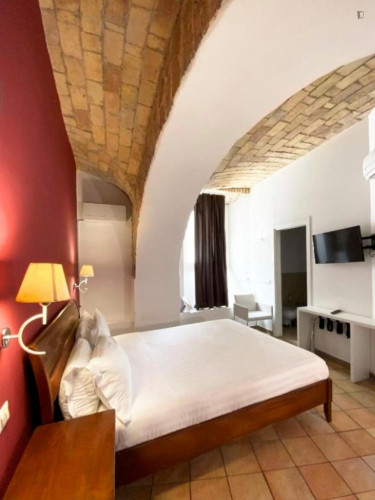 2-Bedroom Apartment in Rome - Gallery - 8