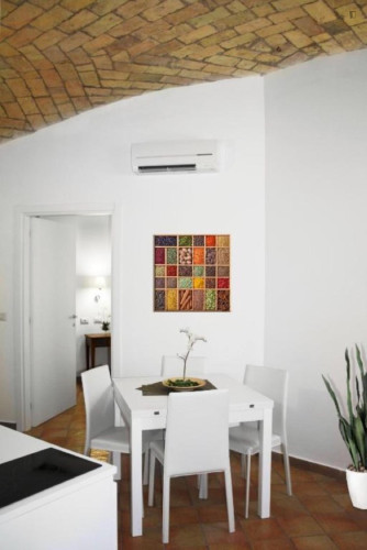 2-Bedroom Apartment in Rome