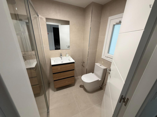 Wonderful bedroom in Vigo in a 4 bedroom apartment - Gallery - 5
