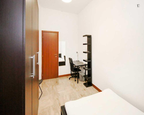 Homely single bedroom near Università Bocconi