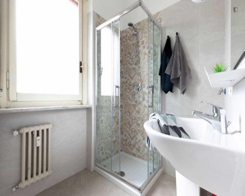 Homely single bedroom near Università Bocconi - Gallery - 11