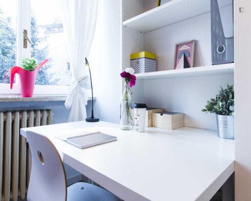 Bright double bedroom near the Gambara subway station - Gallery - 7