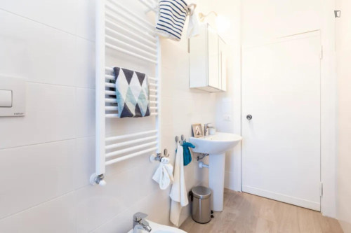 Grand double bedroom in Porta Vittoria - XII Marzo - Gallery - 6