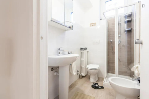 Grand double bedroom in Porta Vittoria - XII Marzo - Gallery - 11