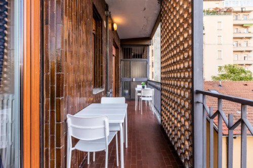 Inviting double bedroom in Porta Vittoria - XII Marzo - Gallery - 9