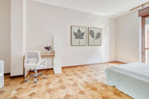 Inviting double bedroom in Affori