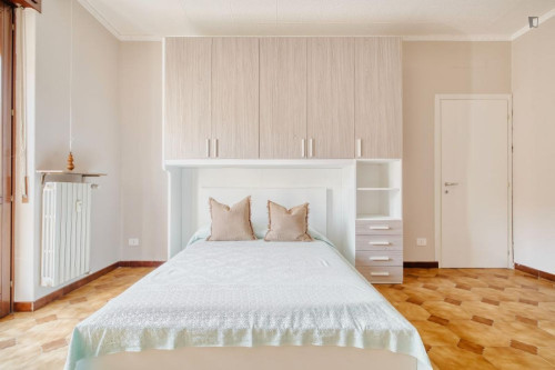 Inviting double bedroom in Affori - Gallery - 15