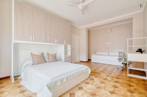 Inviting double bedroom in Affori