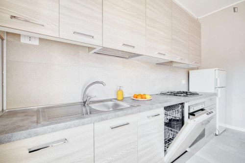 Inviting double bedroom in Affori - Gallery - 8
