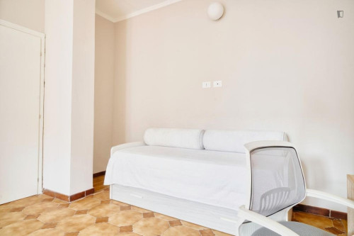 Inviting double bedroom in Affori - Gallery - 13