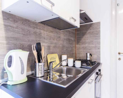 Cozy double bedroom near the Gambara subway station - Gallery - 9