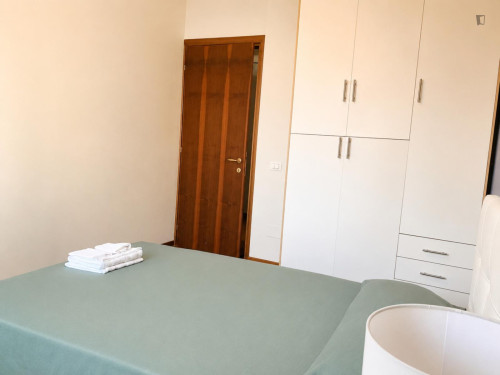 Spacious 3-Bedroom Apartment in Milan - Gallery - 6