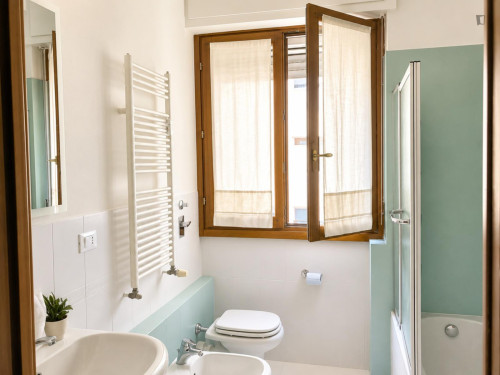 Spacious 3-Bedroom Apartment in Milan - Gallery - 13