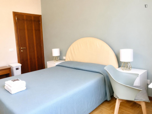 Spacious 3-Bedroom Apartment in Milan