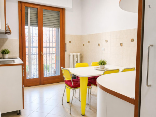 Spacious 3-Bedroom Apartment in Milan - Gallery - 15