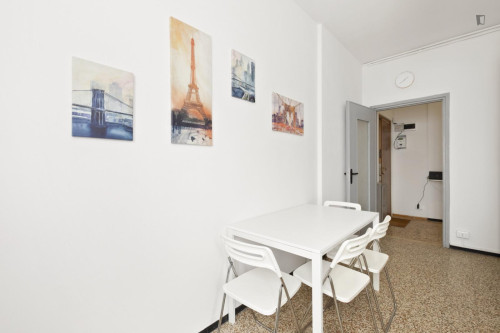 Bed in a comfortable twin bedroom, in the Municipio 6 - Gallery - 7