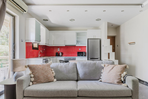 Comfortable 1-bedroom flat in Marousi - Gallery - 11
