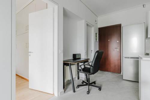 Comfortable 1-bedroom flat in Marousi - Gallery - 10