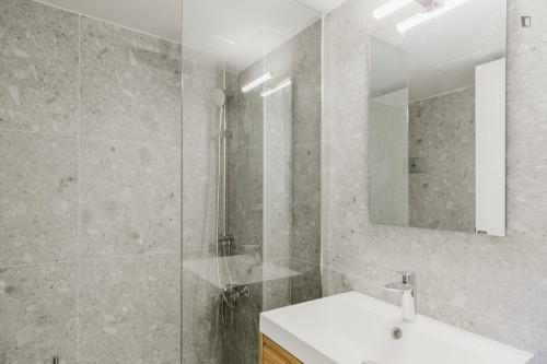 Comfortable 1-bedroom flat in Marousi - Gallery - 14