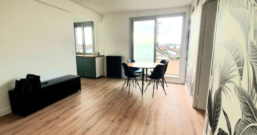 Neat, perfect loft close to city center