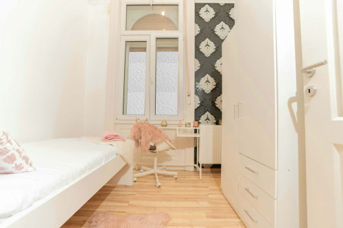 Kazinczy utca - Gallery - 5