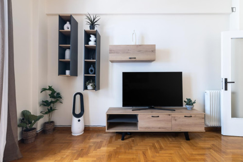 Charming 1-bedroom apartment in Attiki - Gallery - 19