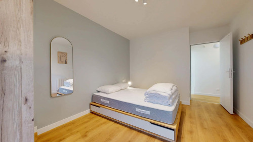 Lyot - Room S (16)