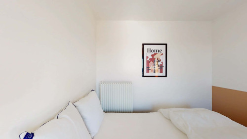 Nantes Mandel 2 - Private Room (1)