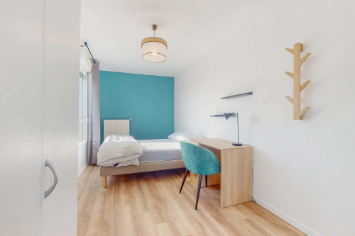 Cergy Bernard Hirsch - Private Room (1)