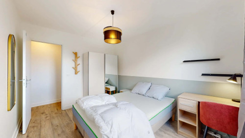 Courbevoie Damiers - Private Room (4)