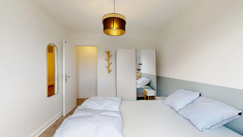 Courbevoie Damiers - Private Room (4)