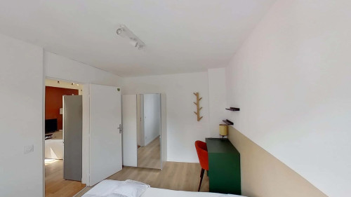 Gennevilliers Legall - Private Room (5)