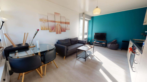 Room in Boulevard de l'Europe, Oullins-Pierre-Bénite for 82 m² with 3 bedrooms - Gallery - 5